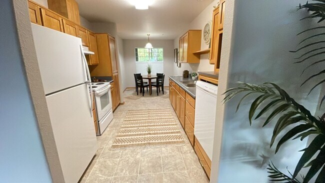 Building Photo - Mountain Meadows 2 Bedroom Condo for lease...