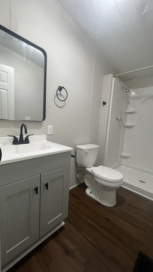 Foto del edificio - 1518 Lee County Rd 270