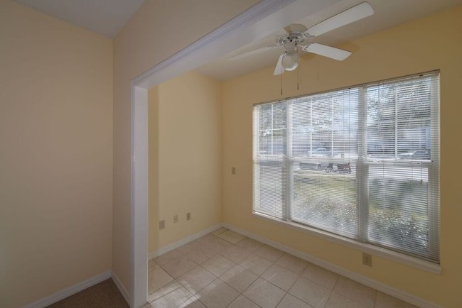 Building Photo - 24104 Harbour Vista Cir