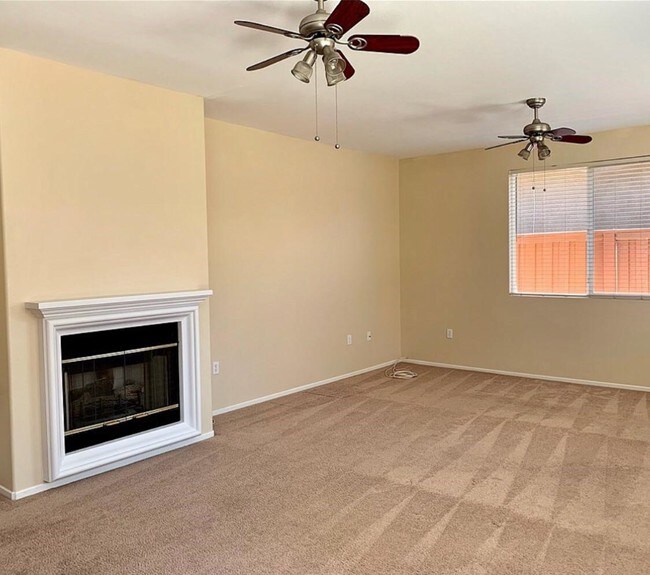 Building Photo - 241 Carner Ln