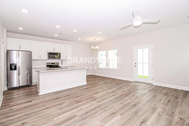 Building Photo - 1216 Wildflower Dr