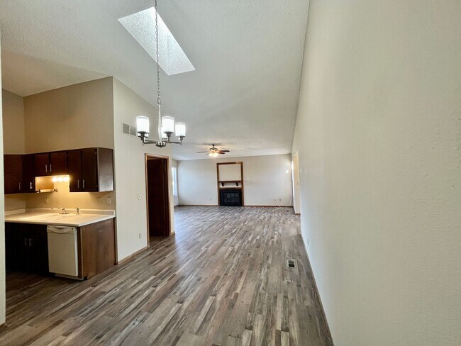Building Photo - NEWLY REMODLED 2 Bedroom Patio Home