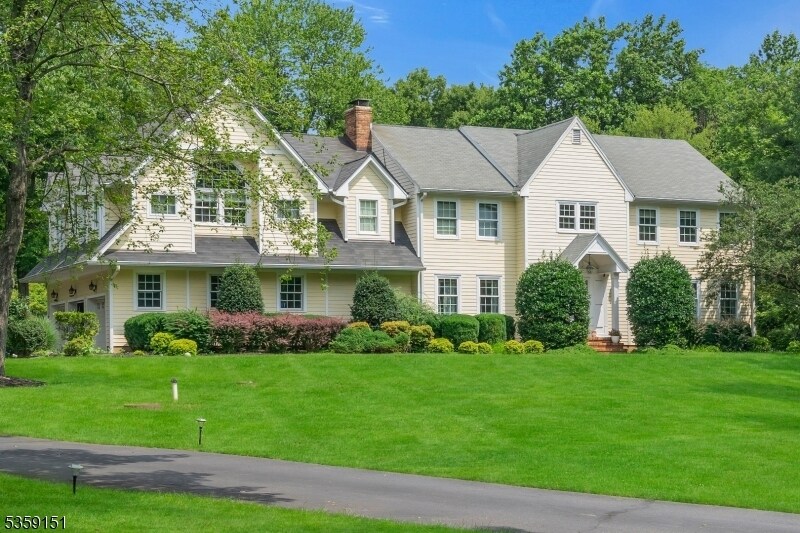 Foto principal - 60 Dogwood Ln