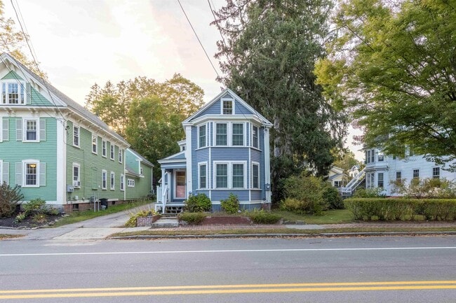 Building Photo - 151 Locust St