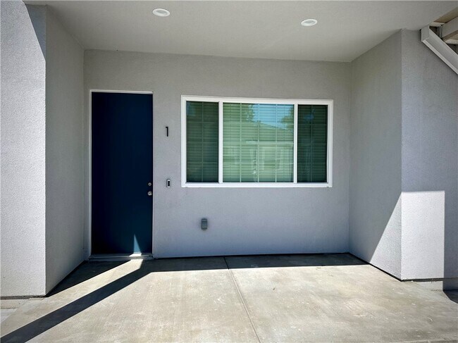 Building Photo - 4405 Hungerford St