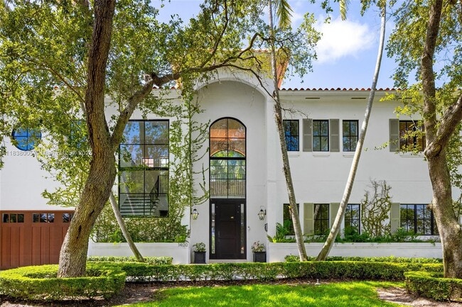 Building Photo - 1400 Coruna Ave