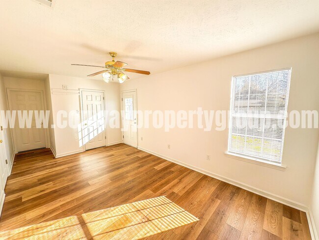 Building Photo - 3945 Rupert Dr
