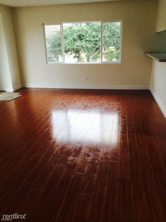 Foto del edificio - 8659 Chestnut Ave