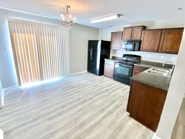 Building Photo - Cordova 3 Bedroom 2.5 Bath Home Houston Le...