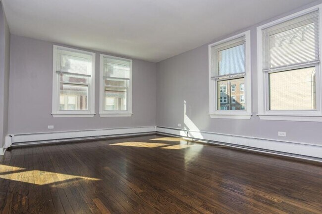 Building Photo - 1 bedroom in Chicago IL 60649