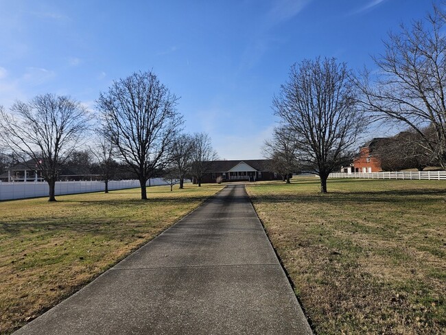 Photo - 1876 S Mt Juliet Rd House