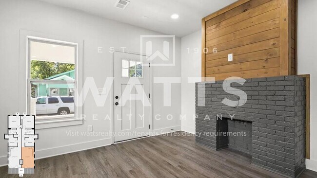 Building Photo - Woodlawn Duplex