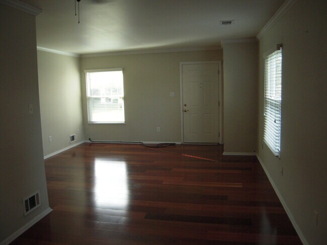 Foto del edificio - 3311 Chester Grove Rd