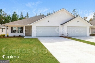 Building Photo - 153 Cottage Grove Rd