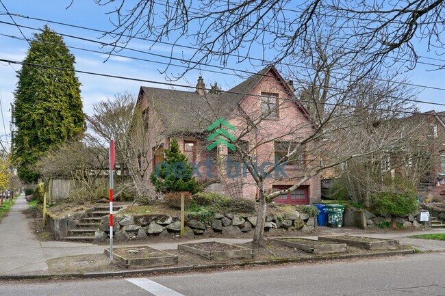 Foto del edificio - A classic vintage house ready to rent