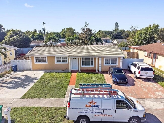 Building Photo - 17200 NW 51st Pl