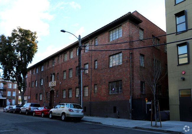 Building Photo - 1290 26th Ave