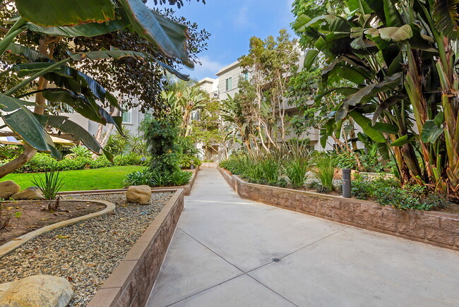 Building Photo - Fountain Park at Playa Vista