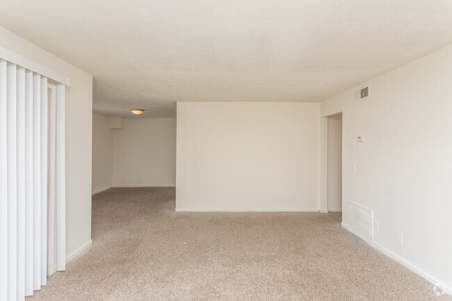 2BR, 1BA - 1166SF - Wesley Club