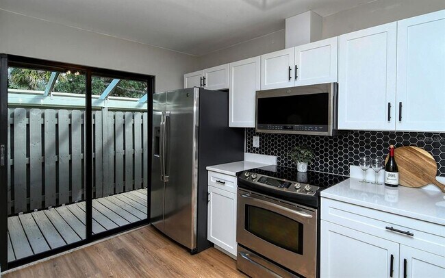 Foto del edificio - 5603 Summerside Ln