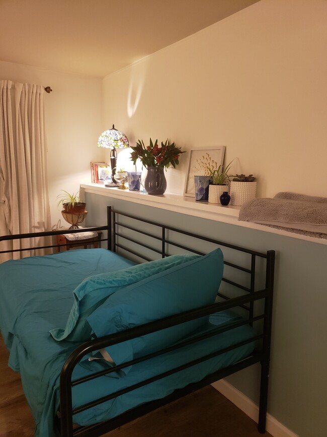 Bedroom - 25 Pinehurst Rd