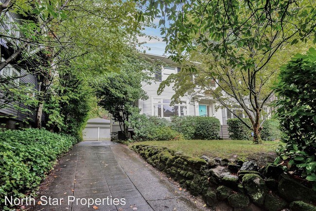 Building Photo - 3 br, 2.5 bath House - 2622 SW Patton Rd.