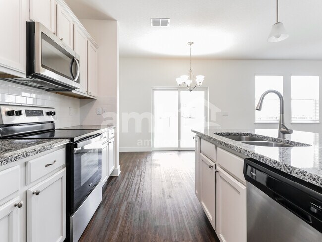 Foto del edificio - 1053 Walden Pond Drive