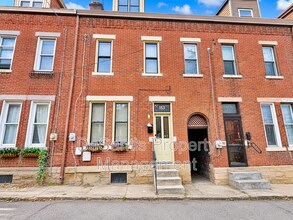 Building Photo - 153-43rd 1/2 43rd 1/2 St