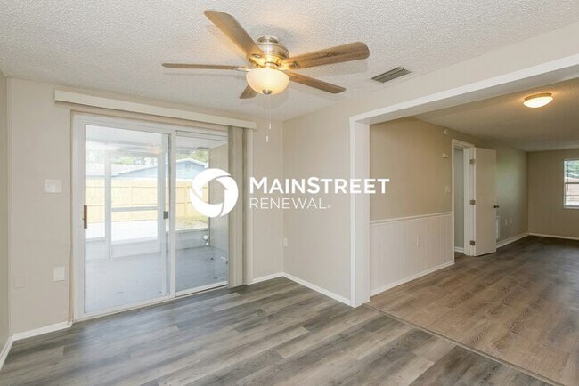 Building Photo - 4 Bedroom Pet-Friendly Home in HOLIDAY, FL...