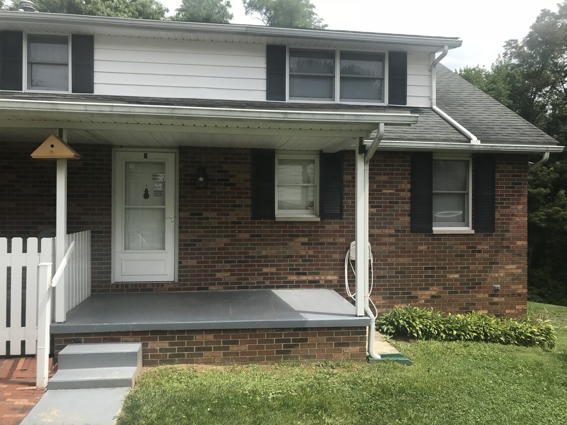 2222 Potts Ln, Zanesville, OH 43701 Apartments in Zanesville, OH