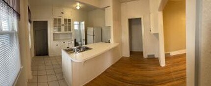 Building Photo - 717 16th St