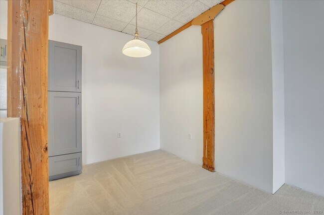 Foto del edificio - 222 Williams St E