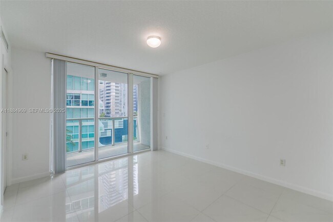 Foto del edificio - 31 SE 5th St