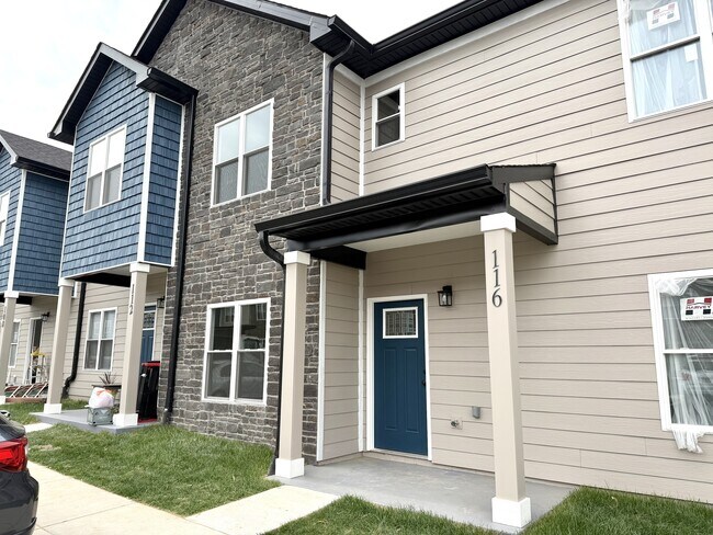 Foto del edificio - 1 Melissa Ln