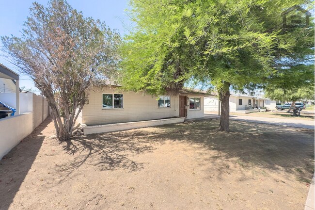 Building Photo - 6532 N 19th Dr
