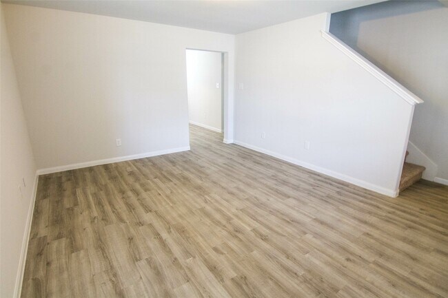 Building Photo - 18519 Paddys Crk Trl