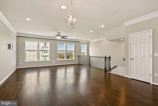 Foto del edificio - 45025 Graduate Terrace