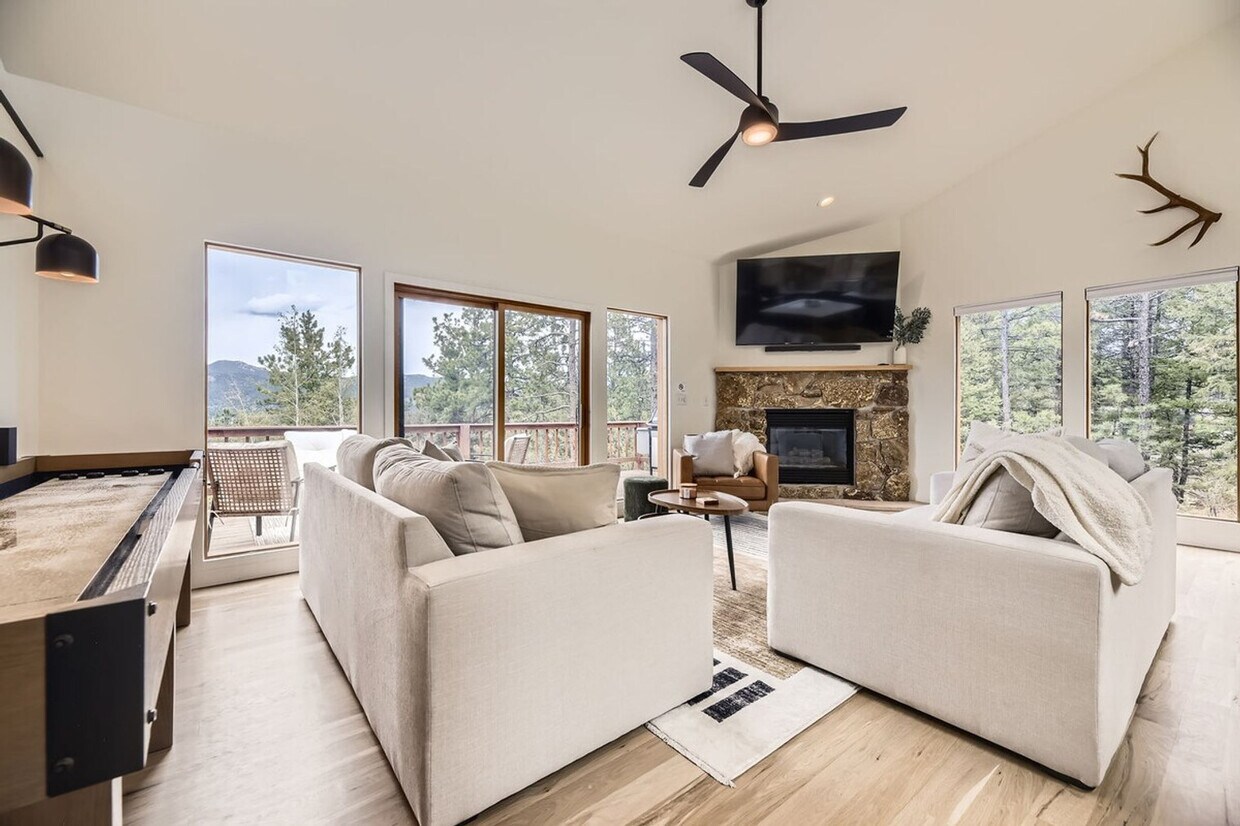 Foto principal - 3156 Nova Rd