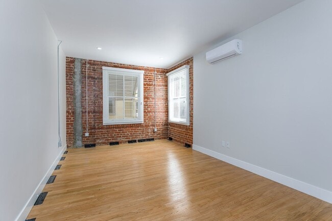 Interior Photo - The Historic Stanley