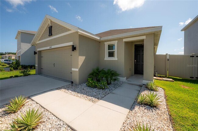 Building Photo - 17042 Oval Rum Dr