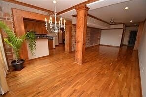 Primary Photo - 215 W Norma St