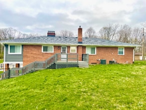 Building Photo - 3306 N Chester Ave