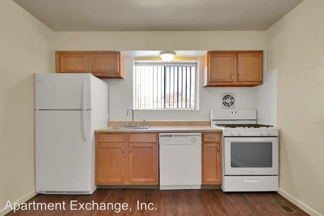 Building Photo - 7707 Lindbergh Dr
