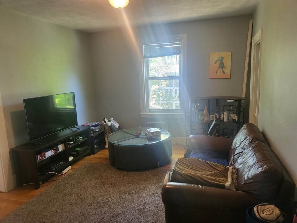 Foto principal - 95 Crescent St