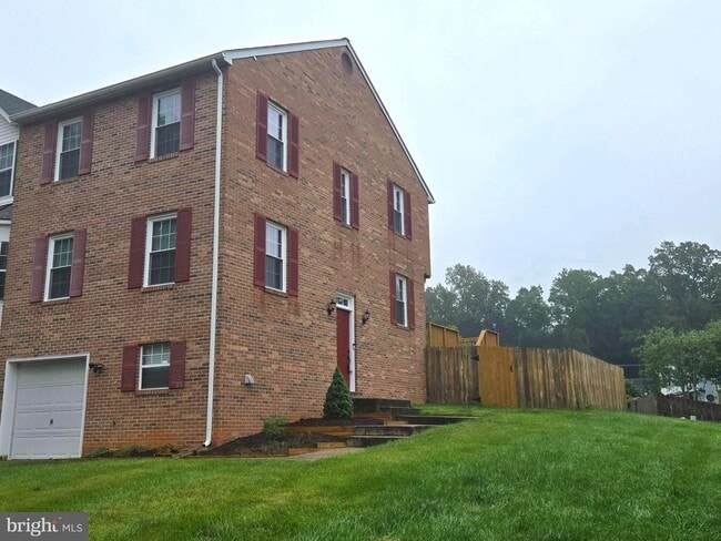 Building Photo - 400 Cabin Ct