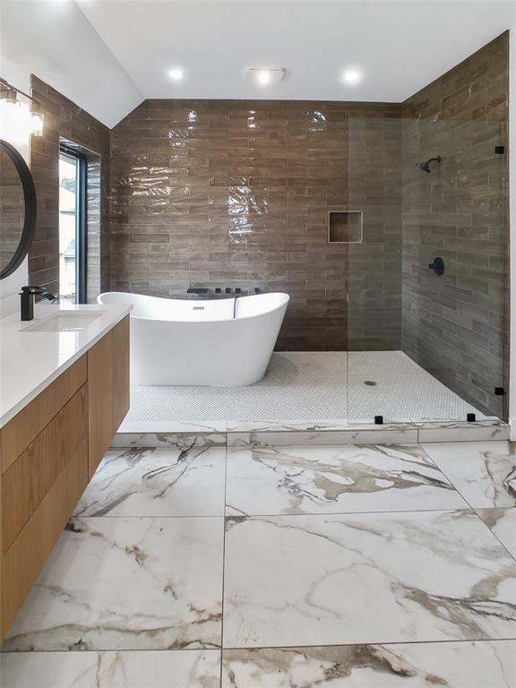 Foto del edificio - 6100 Walker Ln