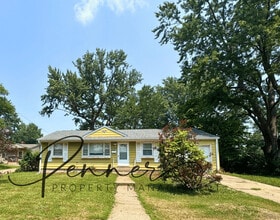 Building Photo - 13608 E 38 Terrace S