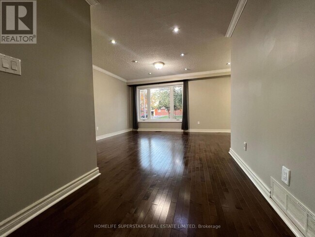 Photo du bâtiment - 131 Alicewood Ct