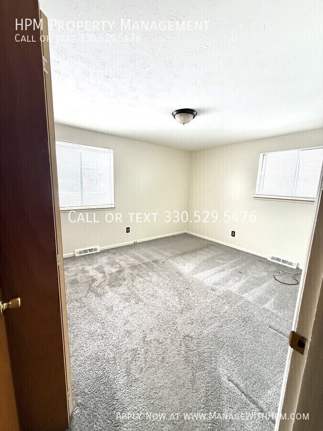 Foto del edificio - 850 S Green Rd