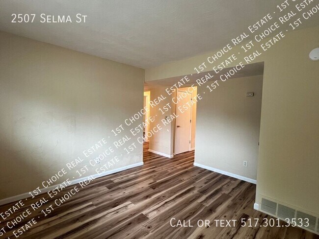 Foto del edificio - 2507 Selma St